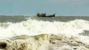 সাগরে লঘুচাপ, টানা বৃষ্টির আভাস; নানা ঘটনায় সংবাদ শিরোনাম
