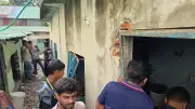 নারায়ণগঞ্জে গ্যাস লিকেজ থেকে বিস্ফোরণে একই পরিবারের চারজন দগ্ধ