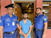 বাকৃবিতে গোপনে ছাত্রীদের ছবি তোলার সময় যুবক আটক, কাছে মাদক মিলল