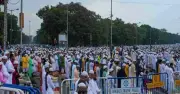 পশ্চিমবঙ্গে সড়কে নামাজ বন্ধে বিজেপি সরকারের পদক্ষেপ