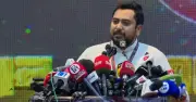 কাঁটাতারের বেড়ায় বন্ধুত্ব হয় না: নাহিদ ইসলাম