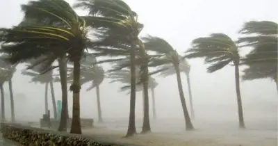 ৮ জেলায় ৪৫-৬০ কিমি বেগে ঝড়ের পূর্বাভাস, নদীবন্দরে ১ নম্বর সতর্কতা