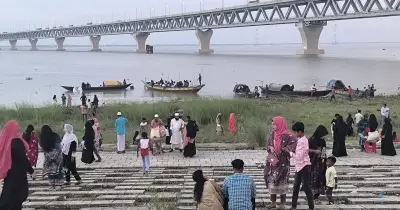পদ্মা সেতুতে জাজিরায় পর্যটনের জোয়ার, বদলে যাচ্ছে অর্থনীতি