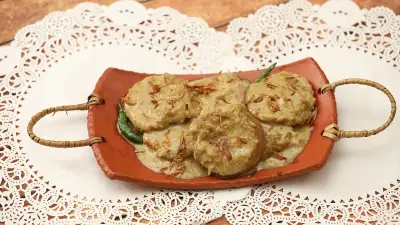 কচুর কোরমা: সুস্বাদু ও সহজ রেসিপি