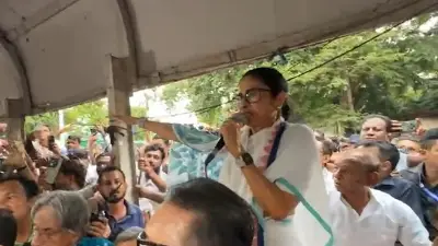 হারের পর প্রথম প্রকাশ্যে মমতা, বিজেপির বিরুদ্ধে আন্দোলনের ঘোষণা