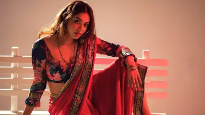 গুলশানের চামেলী লুকে মডেল মারিয়া মিমের নজরকাড়া পোশাক ও ফ্যাশন