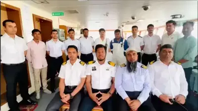 হরমুজ প্রণালিতে আটকে থাকা নাবিকদের দুর্দশা: খাদ্য-পানির সংকট, বাড়তি খরচ