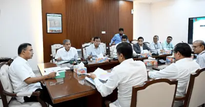 ডিএনডি বাঁধ এলাকায় জলাবদ্ধতা সমাধানে প্রধানমন্ত্রীর সভা