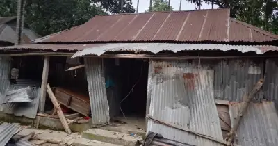 ময়মনসিংহে বিএনপি কর্মী নিহত: জামায়াত নেতার বাড়িসহ ১২ বাড়ি ভাঙচুর