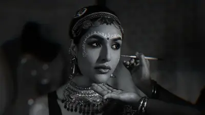 বিনোদিনীর ছায়ায় স্নিগ্ধা চৌধুরী: ঋতুপর্ণ ঘোষকে শ্রদ্ধা