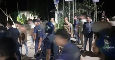 নোয়াখালীতে ছাত্রদল-আওয়ামী লীগ সংঘর্ষ, মোটরসাইকেলে আগুন