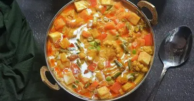 নবরত্ন তরকারি: পুষ্টিকর সবজির অনন্য সমন্বয়