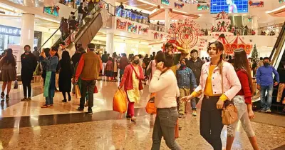রাত ১০টা পর্যন্ত দোকান খোলা রাখার দাবি ব্যবসায়ীদের