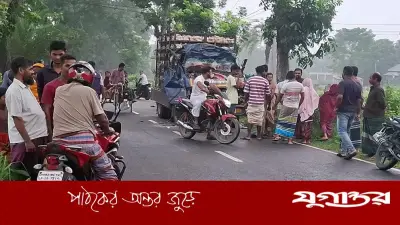 টাঙ্গাইলে ট্রাক-ট্রাক সংঘর্ষে নিহত ৪, আহত ১