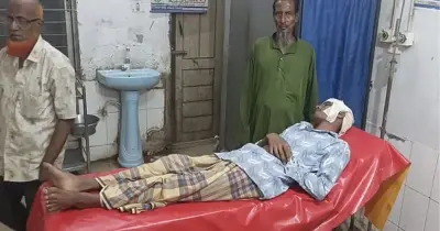 বিশ্বকাপ ফুটবলে পতাকা টাঙানো নিয়ে সংঘর্ষ, যুবক আহত