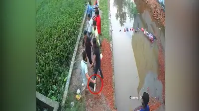 ঢাকায় পুলিশের ওপর হামলায় বিএনপির নেতাকর্মীদের অভিযোগ