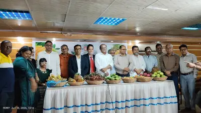 ক্র্যাবের ফল উৎসবে সাংবাদিকদের মিলনমেলা