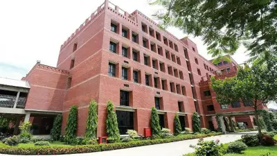 ইস্ট ওয়েস্ট বিশ্ববিদ্যালয়ে শিক্ষক নিয়োগ, আবেদন ২৮ জুন পর্যন্ত