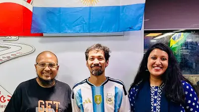 ফেস টু ফেস: হাল ফ্যাশনের নতুন উদ্যোগ