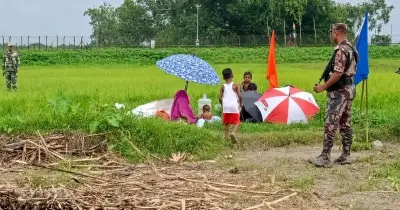 কুড়িগ্রামে সীমান্ত শূন্যরেখায় আটকে থাকা পরিবার, ৫২ ঘণ্টা মানবেতর জীবন