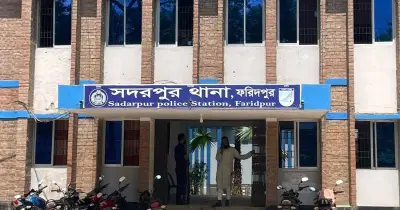 ফরিদপুরে নিখোঁজের ৩ দিন পর শিশুর গলিত মরদেহ উদ্ধার, গণপিটুনি দিয়ে ৫ জন পুলিশের হাতে