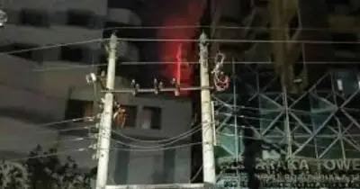 রাজধানীর কাঁটাবনে বহুতল ভবনের ১২ তলায় আগুন, নিয়ন্ত্রণে ফায়ার সার্ভিস