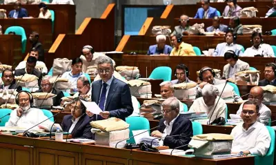 সরকারের প্রথম বাজেট: ৯ লাখ ৩৮ হাজার কোটি টাকা, ছায়া বাজেট ও নাগরিক সমালোচনা