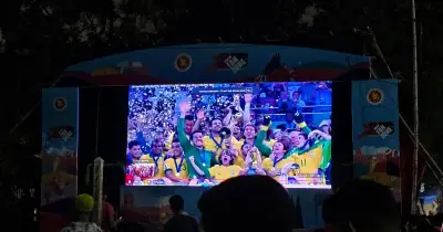 ফুটবল বিশ্বকাপের উৎসবে মাতোয়ারা ঢাকা বিশ্ববিদ্যালয় ক্যাম্পাস