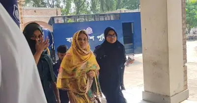সাবেক সংসদ সদস্য লায়লা পারভীন সেঁজুতি নতুন হত্যা মামলায় গ্রেফতার