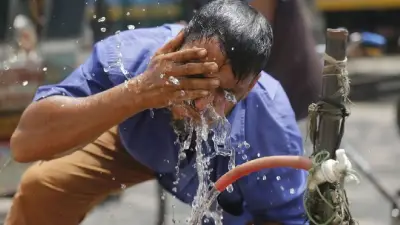 দেশের ৮ জেলায় তাপপ্রবাহ, ১০০০ ও ৫০০ টাকার নোট বাতিলের দাবি সংসদে