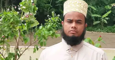 সীতাকুণ্ডে মসজিদের ভেতর ইমামের ঝুলন্ত মরদেহ উদ্ধার, চিরকুট উদ্ধার