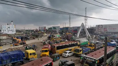 ব্রাহ্মণবাড়িয়ায় মহাসড়কে দীর্ঘ যানজট, ভোগান্তি চরমে