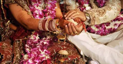 মহারাষ্ট্রে বাল্যবিয়ে রোধে বিয়ের নিমন্ত্রণপত্রে জন্মতারিখ বাধ্যতামূলক করার ভাবনা