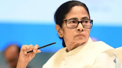 মমতার নিরাপত্তা তুলে নেওয়া, দিলীপ ঘোষের বাংলাদেশ যাওয়ার আহ্বান