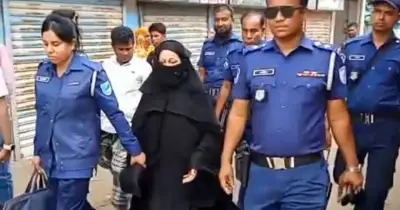 ফতুল্লায় স্বামী হত্যা: স্ত্রী গ্রেপ্তার, পরকীয়ার জেরে খুনের অভিযোগ