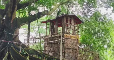 কবরস্থানে ‘স্বপ্নাদিষ্ট পীর’-এর আস্তানা, এলাকায় আতঙ্ক