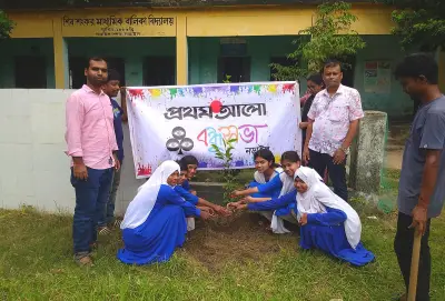 নড়াইলে বন্ধুসভার বৃক্ষরোপণ ও পরিচর্যা কর্মসূচি পালন