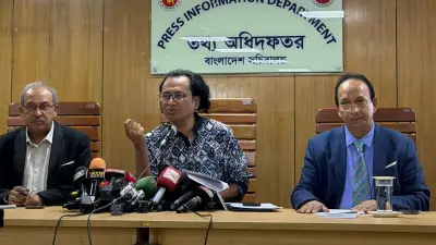 রাজধানীতে বাসের ধাক্কায় নিহত ১, আহত ৩