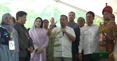 প্রতি বর্ষায় শিক্ষার্থীদের গাছ লাগানোর পরামর্শ প্রধানমন্ত্রীর