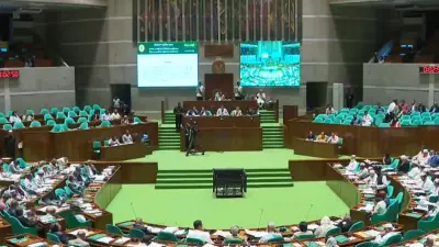সংসদে বিবৃতি দাবি: প্রধানমন্ত্রীর তথ্য উপদেষ্টাকে দিল্লিতে প্রবেশে বাধা