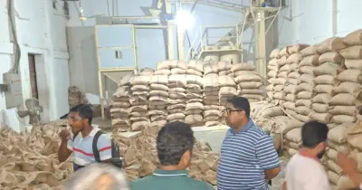 শেরপুরে সরকারি খাদ্যবান্ধব চাল জব্দ, ব্যবসায়ী আটক