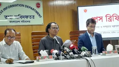 প্রধানমন্ত্রীর তথ্য উপদেষ্টা বললেন, তাৎক্ষণিক প্রতিবাদ হিসেবেই ভারত থেকে ফিরেছি