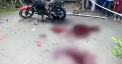 মুন্সিগঞ্জে ভাঙারি ব্যবসায়ীকে কুপিয়ে হত্যা, মোটরসাইকেলে আগুন