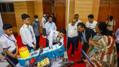 বিদ্যালয়ের শিক্ষার্থীদের উদ্ভাবনী প্রকল্প নিয়ে আসরে প্রদর্শনী
