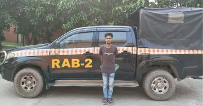মোহাম্মদপুরে বিদেশি অস্ত্রসহ শীর্ষ ছিনতাইকারী ‘মাওরা সোহেল’ গ্রেপ্তার