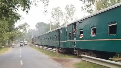 ১২ ঘণ্টা পর কুড়িগ্রামে ট্রেন চলাচল পুনরায় চালু