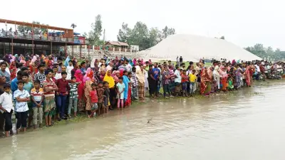 সরিষাবাড়ী যমুনায় গোসলে নেমে দুই শিশু নিখোঁজ, সোনারগাঁওয়ে আগুন, কয়রায় বিদ্যুৎ অফিসে ভাঙচুর