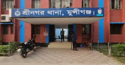 মুন্সিগঞ্জে ফজরের নামাজে মোবাইল চুরির অভিযোগে যুবককে পিটিয়ে হত্যা