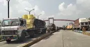 বেনাপোল বন্দরে সাত দিন পর শুরু আমদানি-রফতানি, চলছে ধীরগতি