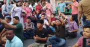 দীপেন দেওয়ানের পদত্যাগের প্রতিবাদে রাঙ্গামাটিতে সড়ক অবরোধ